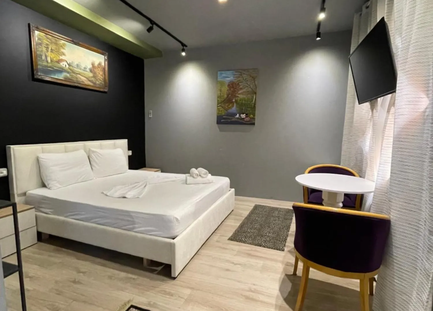 טיראנה Destination Central Room 2 0*,  אלבניה